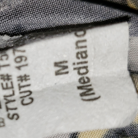 𝅺WOMAN sleeveless  shirt size medium - Picture 4 of 4